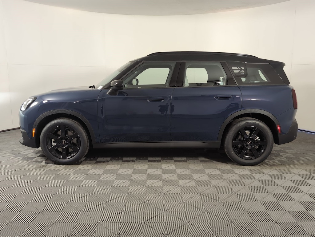 New 2026 MINI Countryman Signature Plus SUV