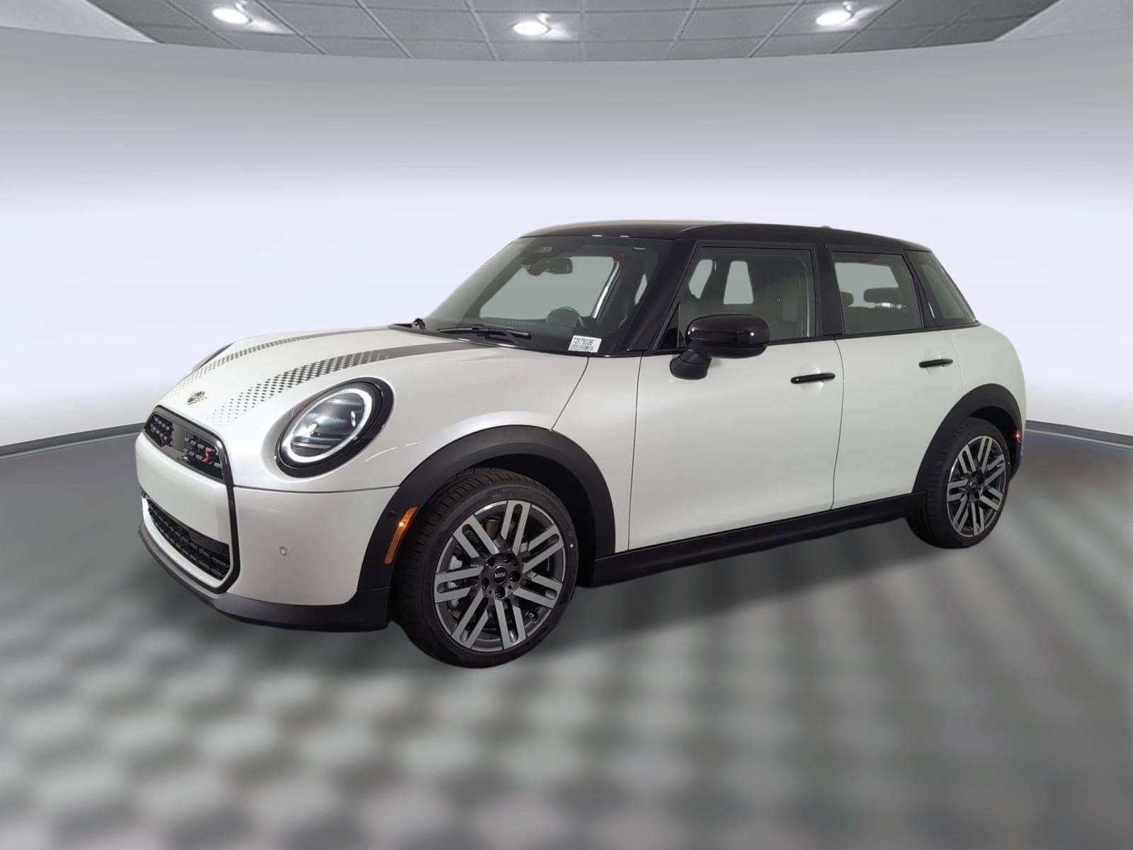 2026 MINI Hardtop 4 Door S's photo