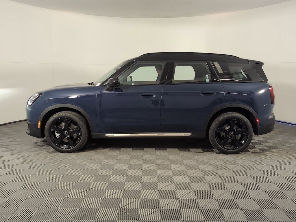 New 2026 MINI Countryman Signature Plus SUV