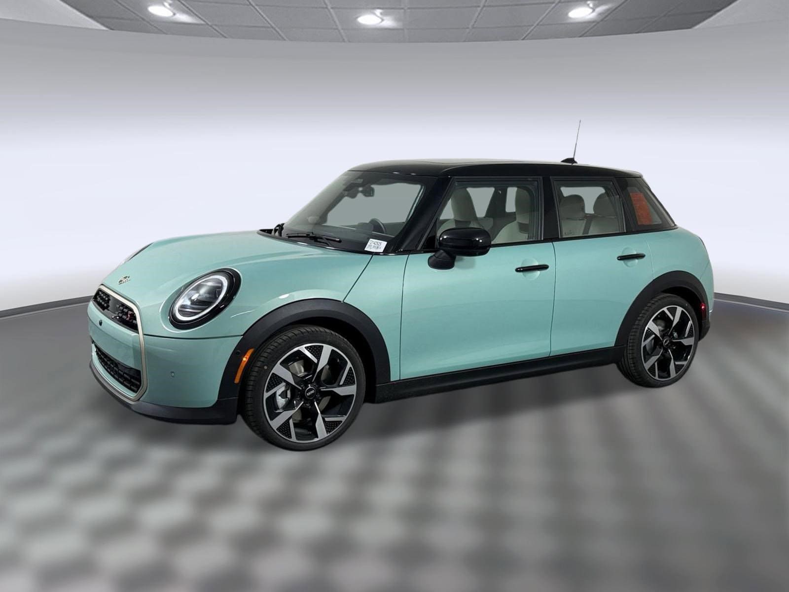 2026 MINI Hardtop Cooper S's photo