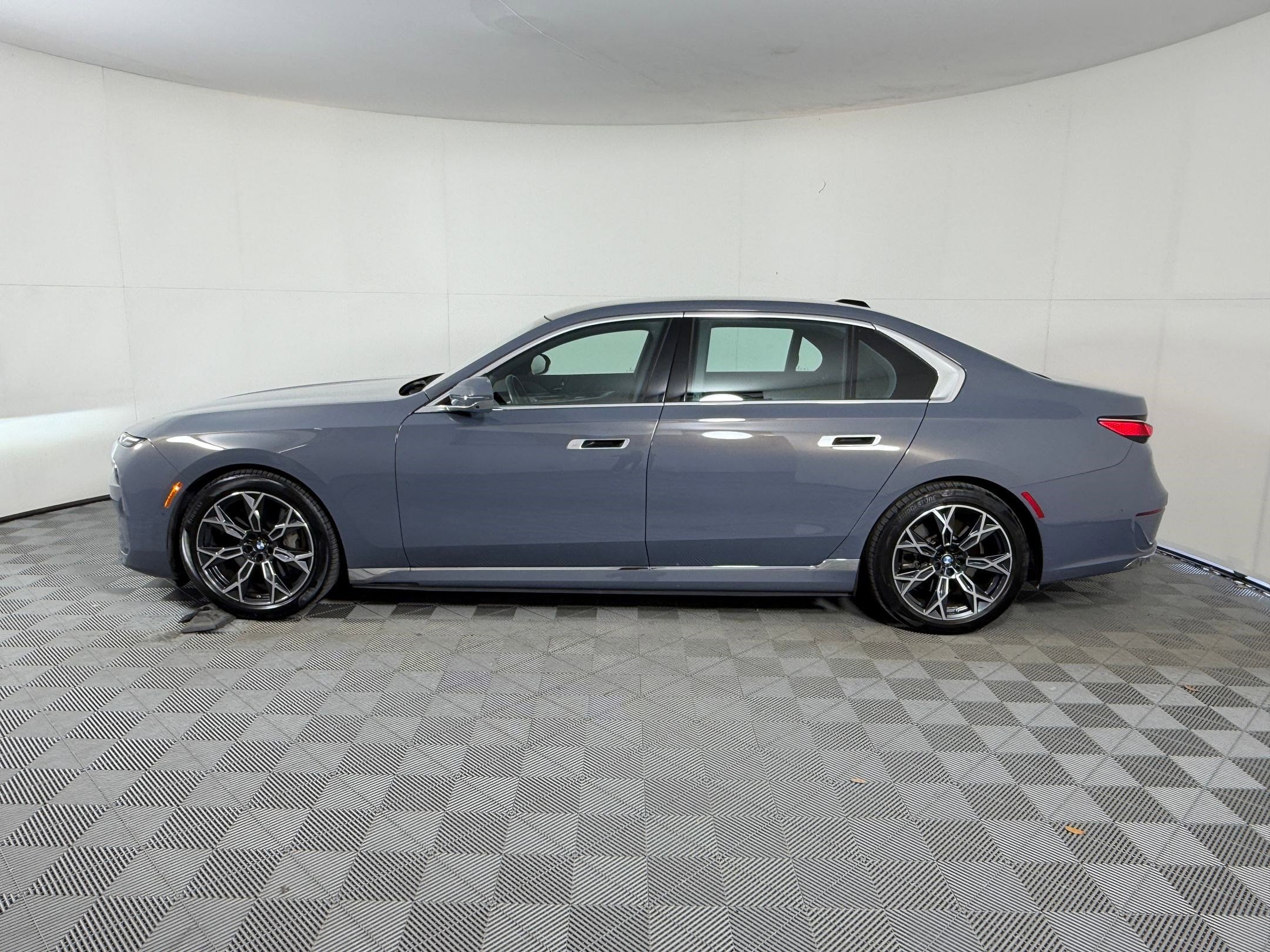 Used 2023 BMW i7 Base with VIN WBY53EJ06PCN72240 for sale in Houston, TX