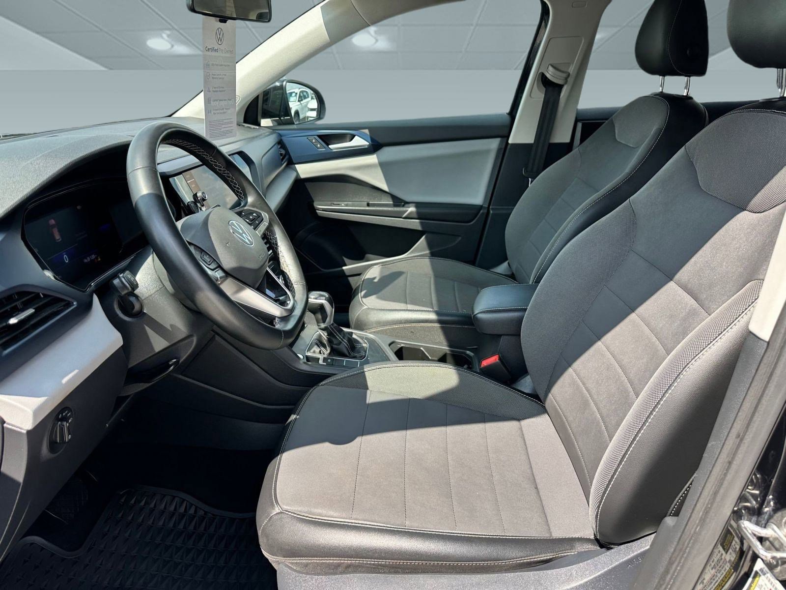 2022 Volkswagen Taos SE photo 4
