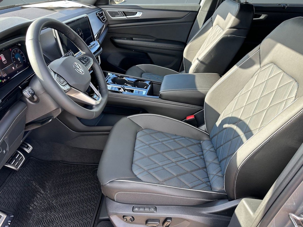 New 2026 Volkswagen Atlas Cross Sport 2.0T SEL Premium R-Line SUV