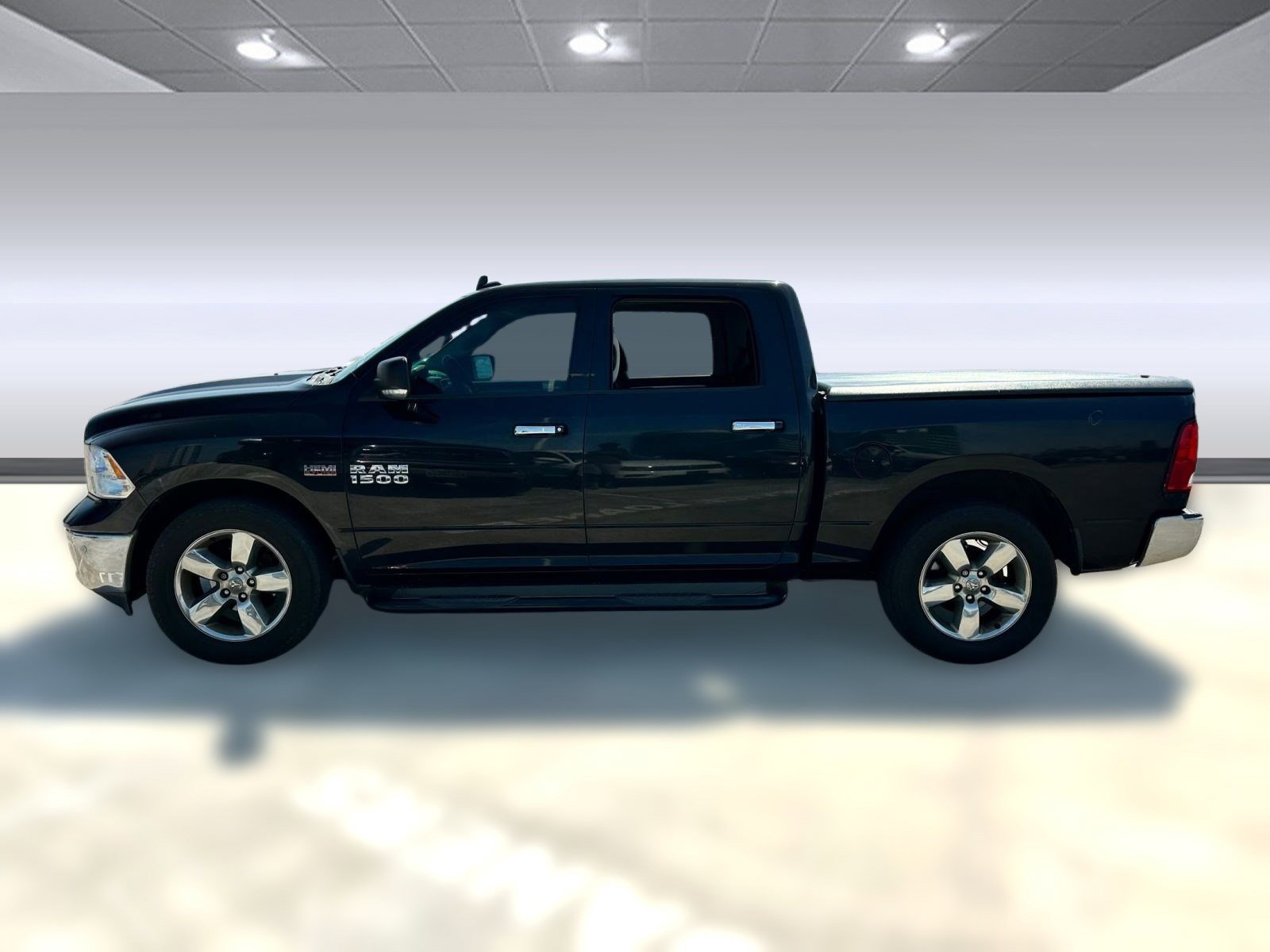 2016 Ram 1500 Lone Star photo 2