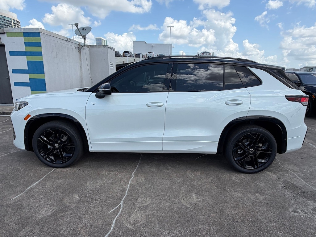 New 2026 Volkswagen Tiguan SE R-Line Black SUV