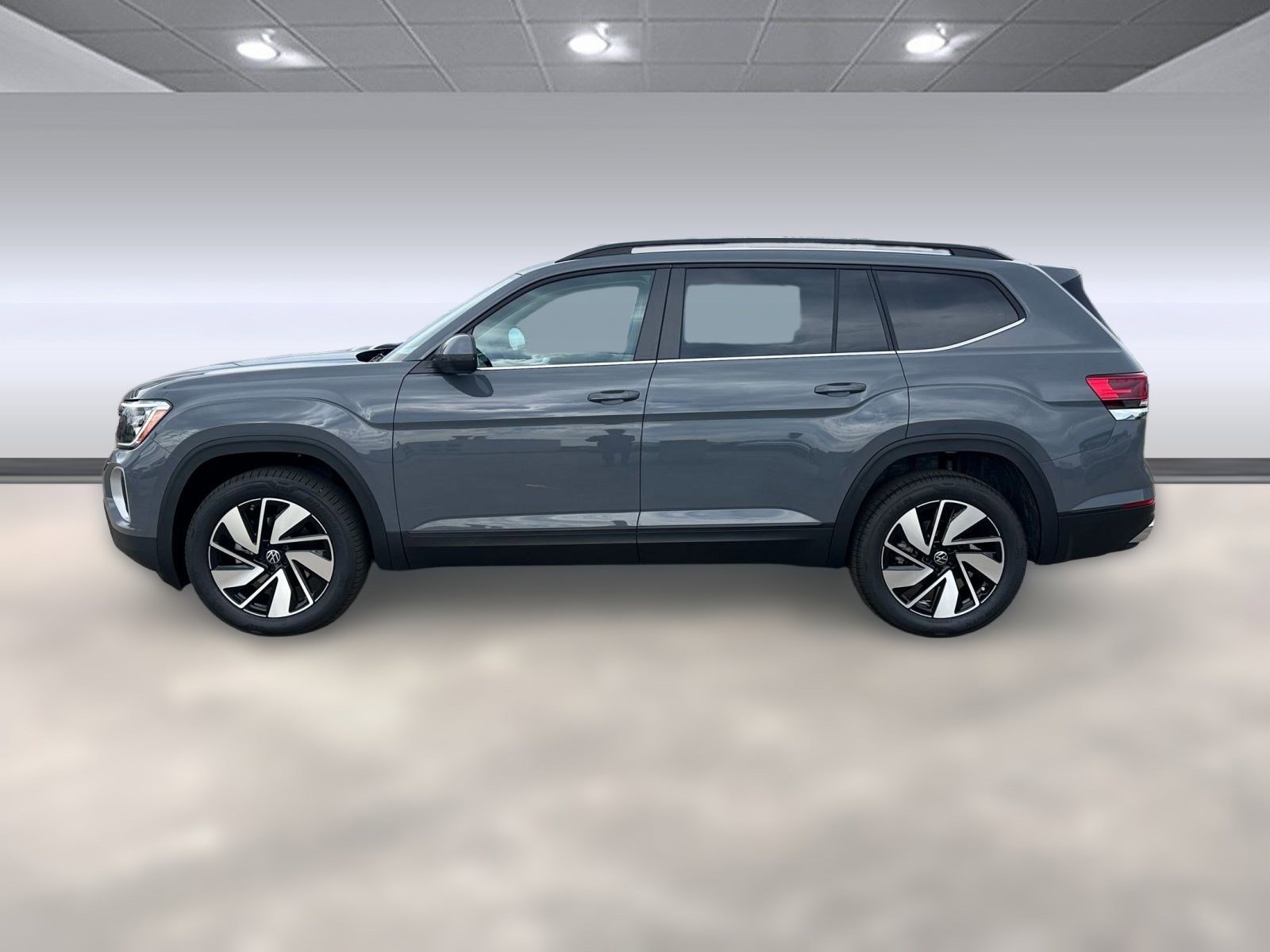 2026 Volkswagen Atlas SE Technology photo 2