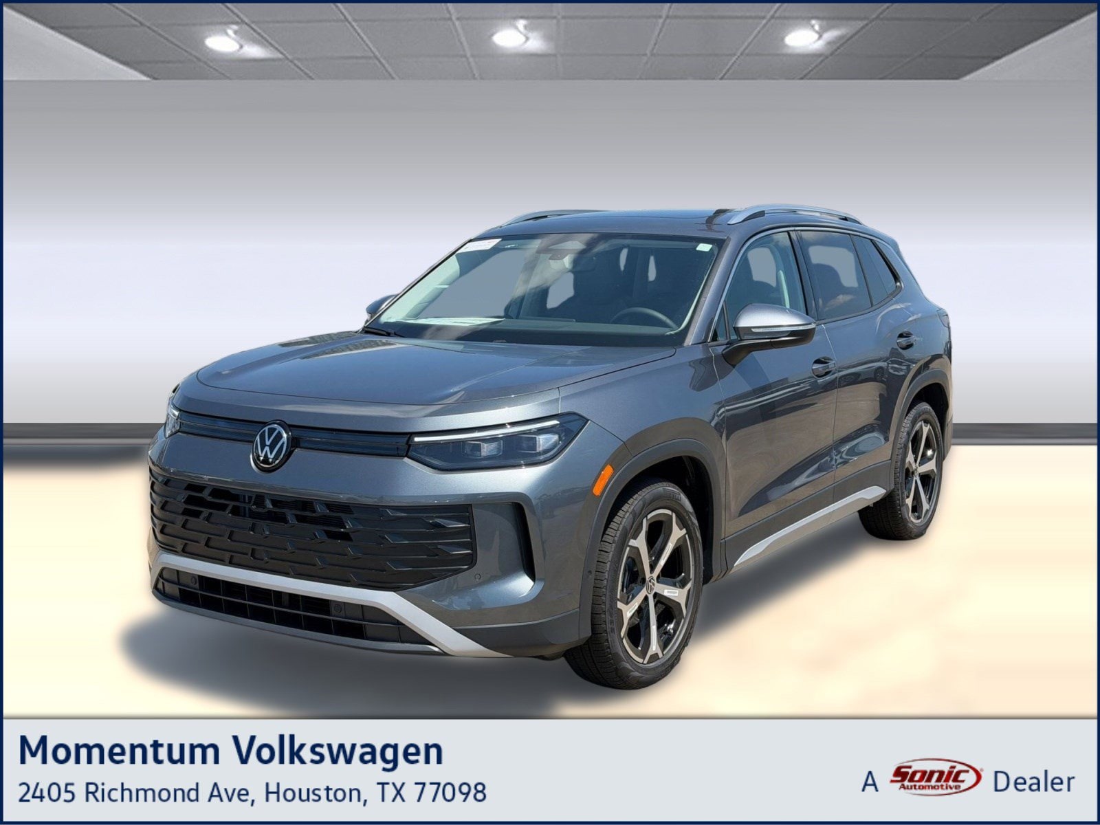 2026 Volkswagen Tiguan 2.0T SE's photo