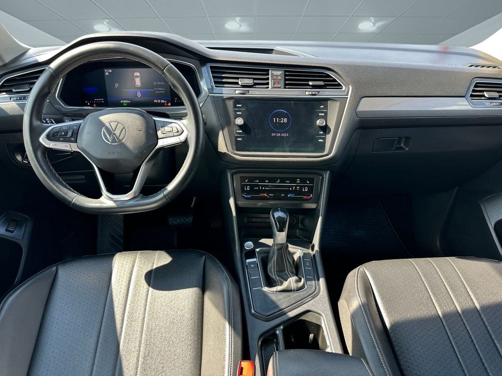 2022 Volkswagen Tiguan SE photo 4