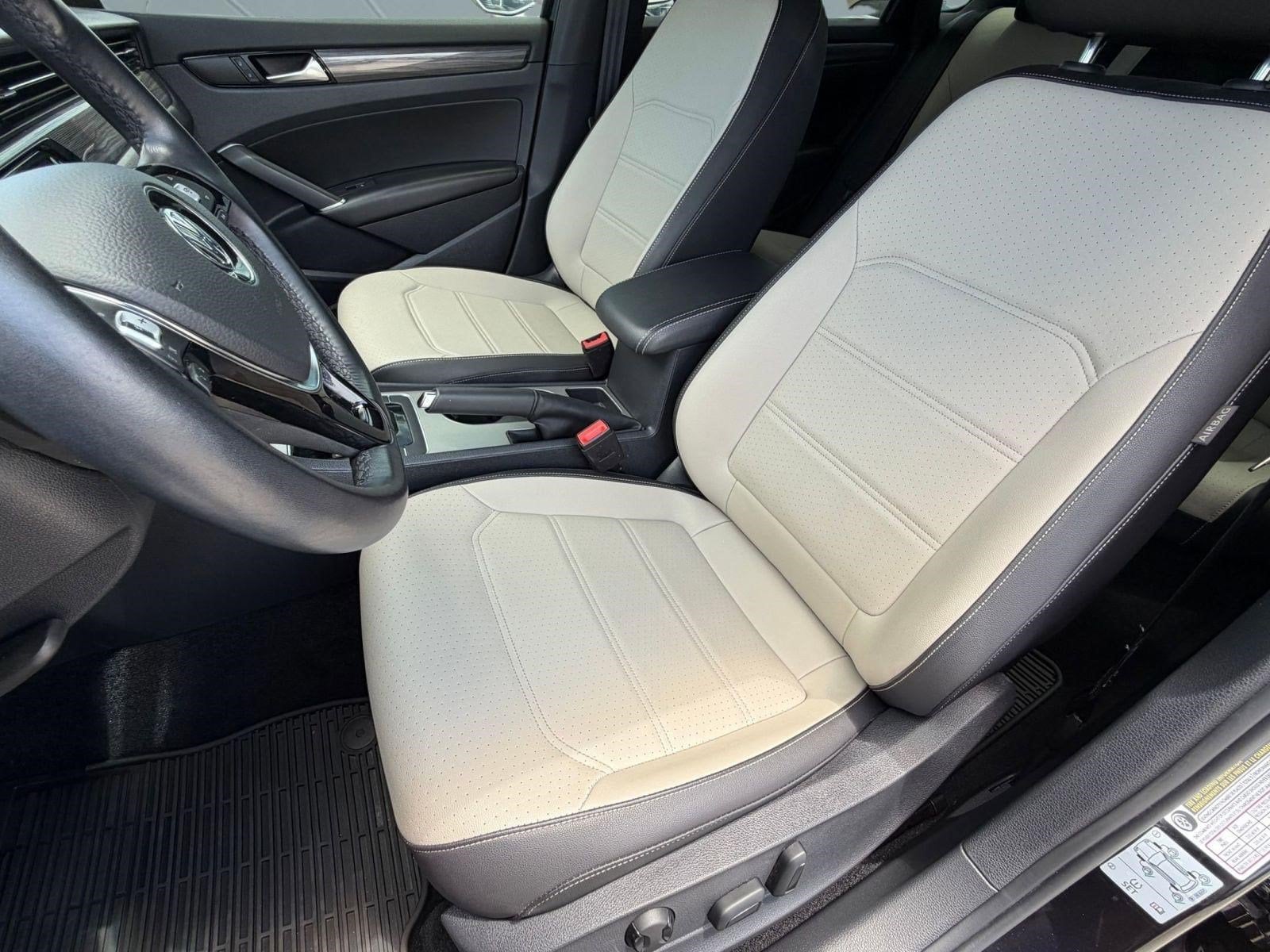 Passat 2.0T R-Line Sedan
