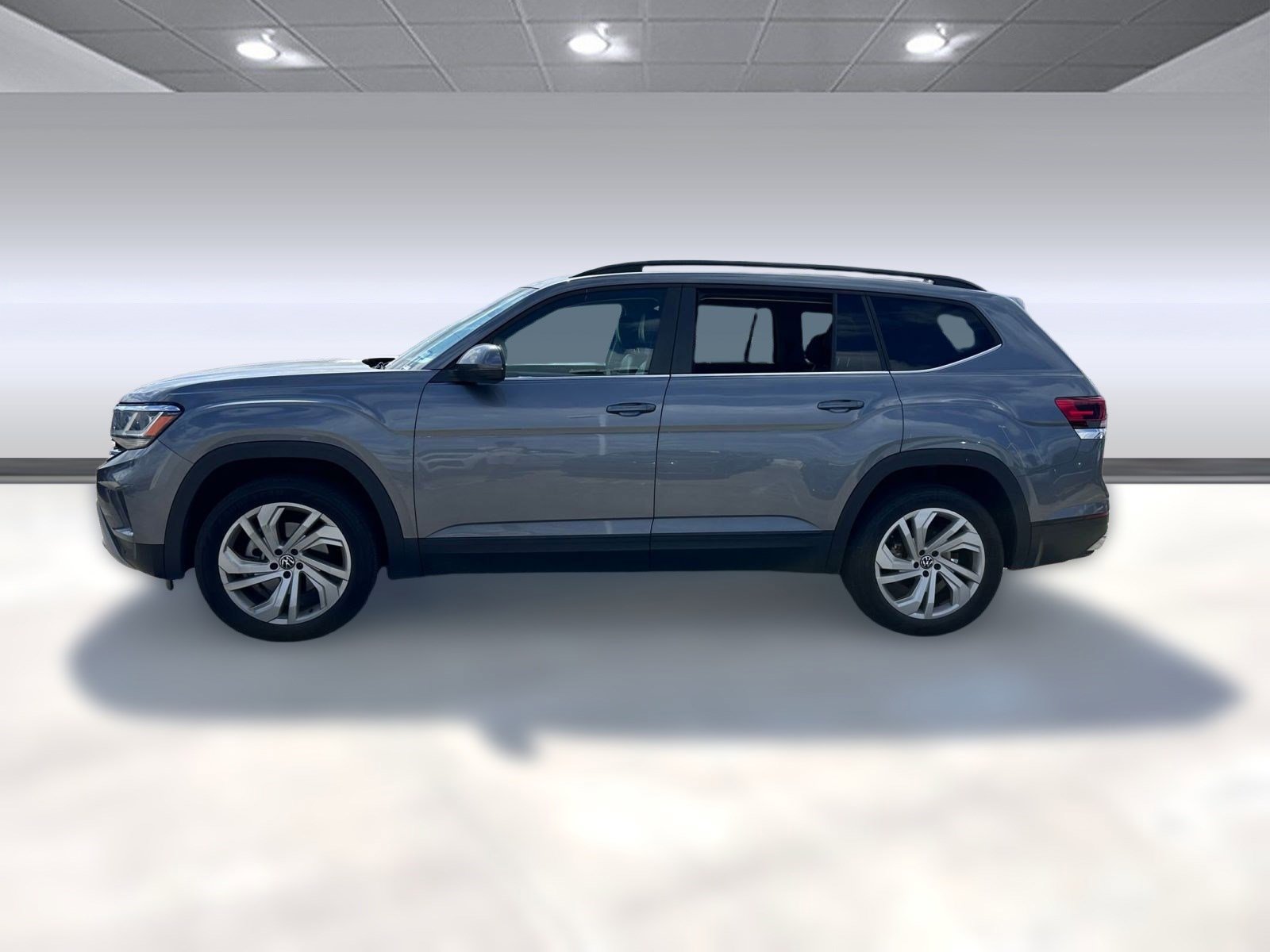 2022 Volkswagen Atlas V6 SE Technology photo 2