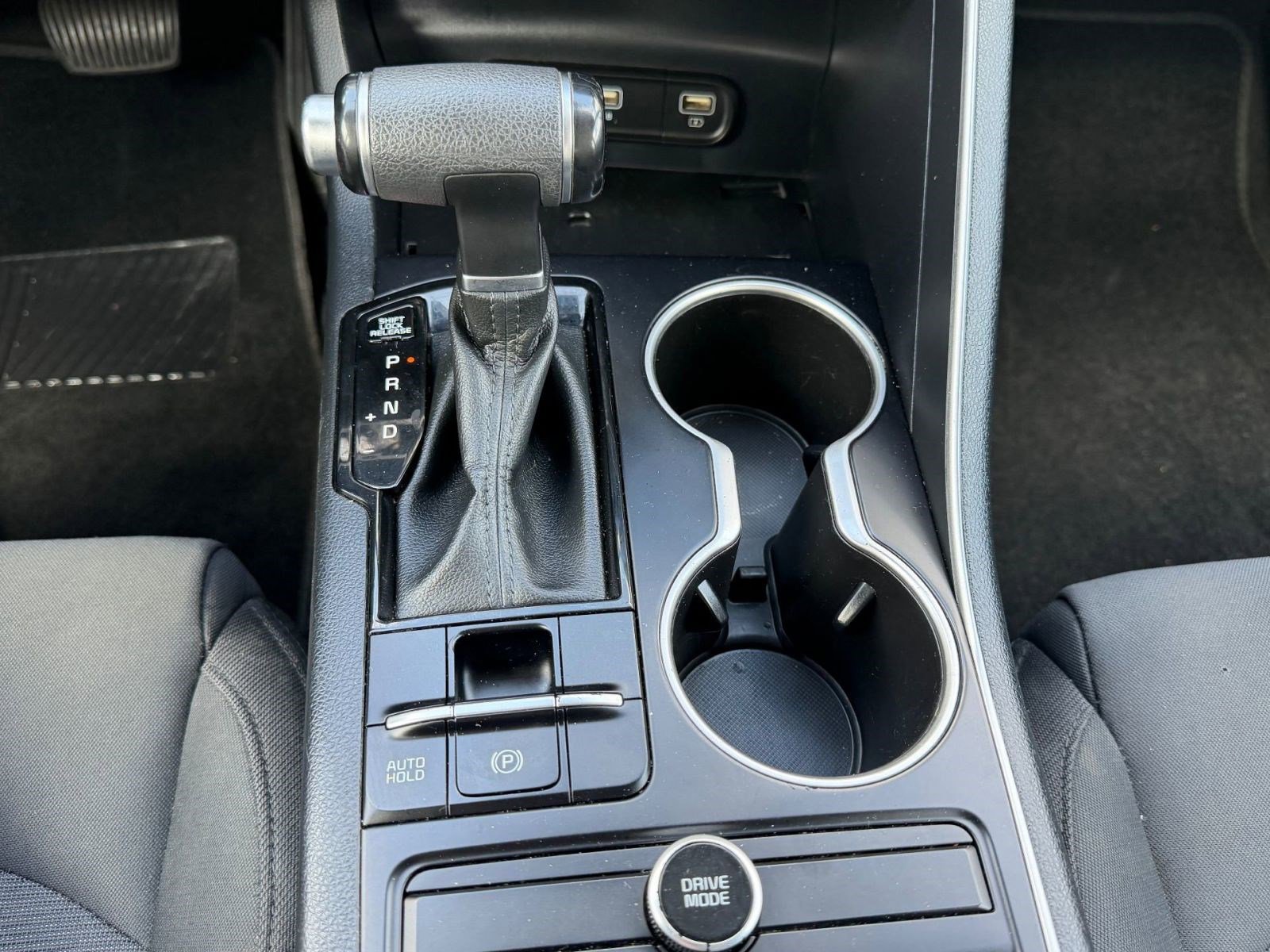 2023 Kia K5 LXS - Photo 25