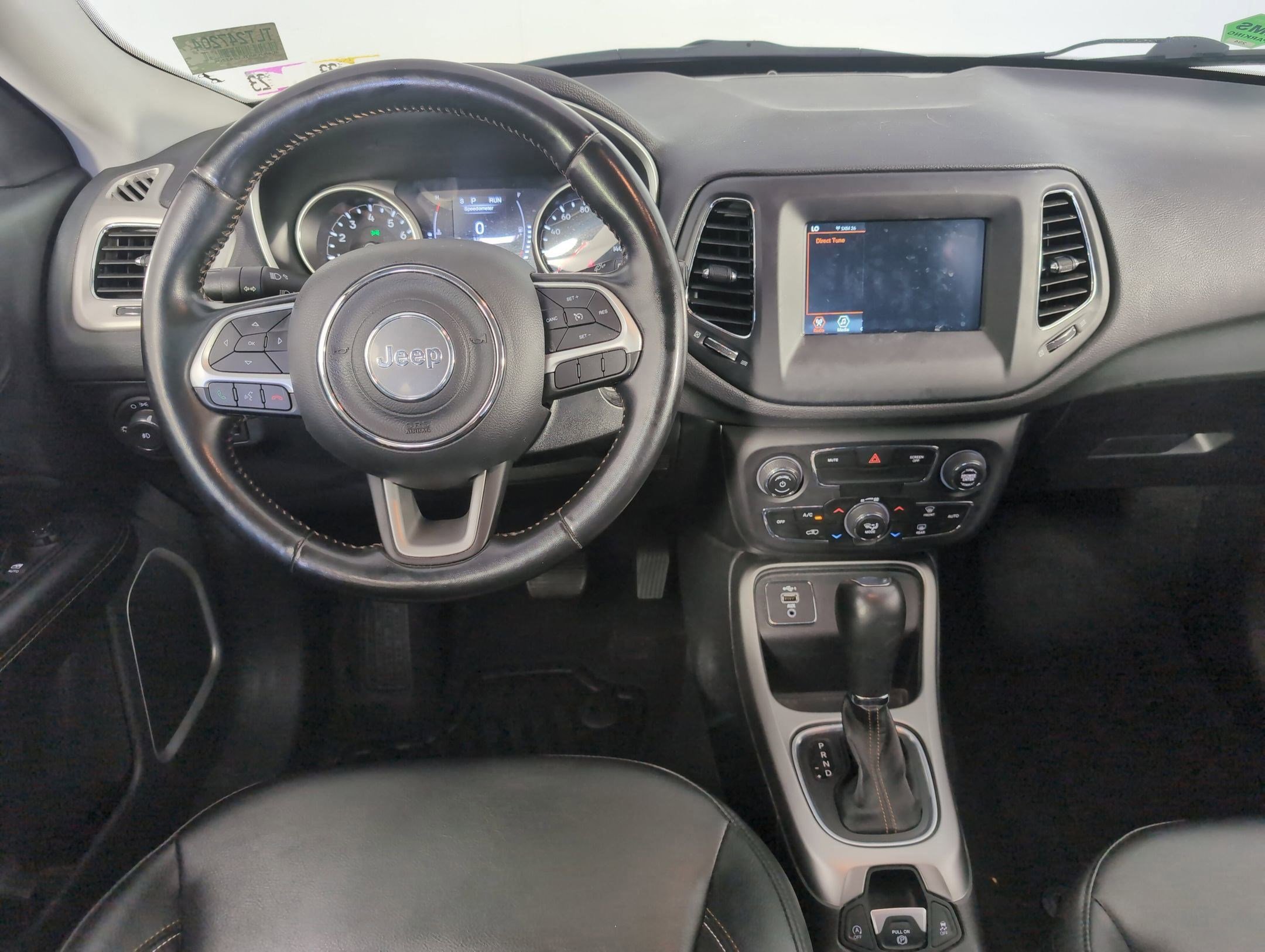 2020 Jeep Compass Latitude photo 3
