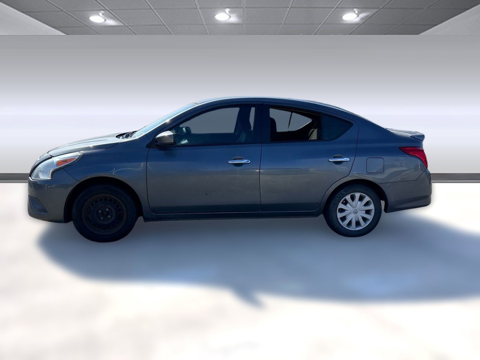 2019 Nissan Versa SV Sedan photo 2