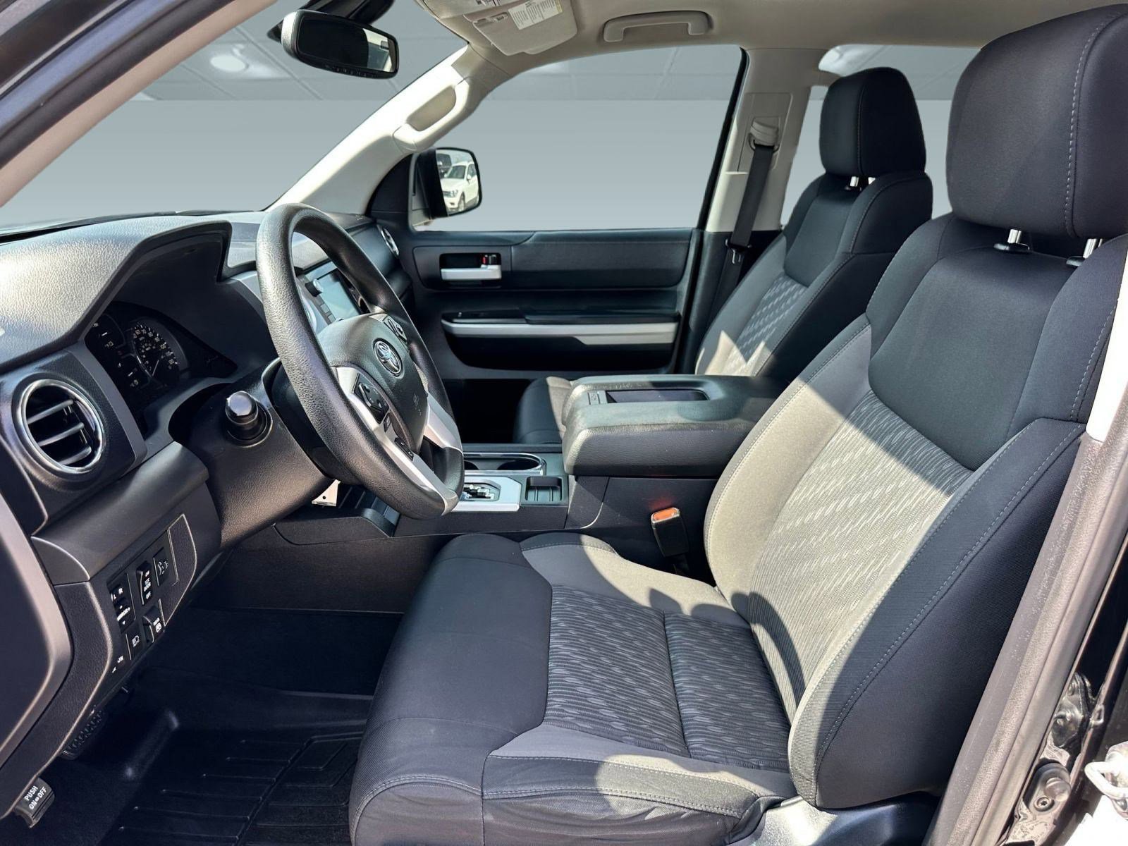 2021 Toyota Tundra SR5 CrewMax photo 4
