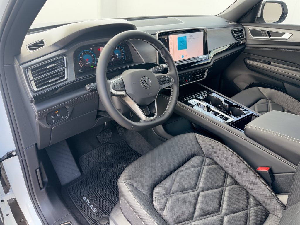 New 2026 Volkswagen Atlas Cross Sport SE w/Technology SUV