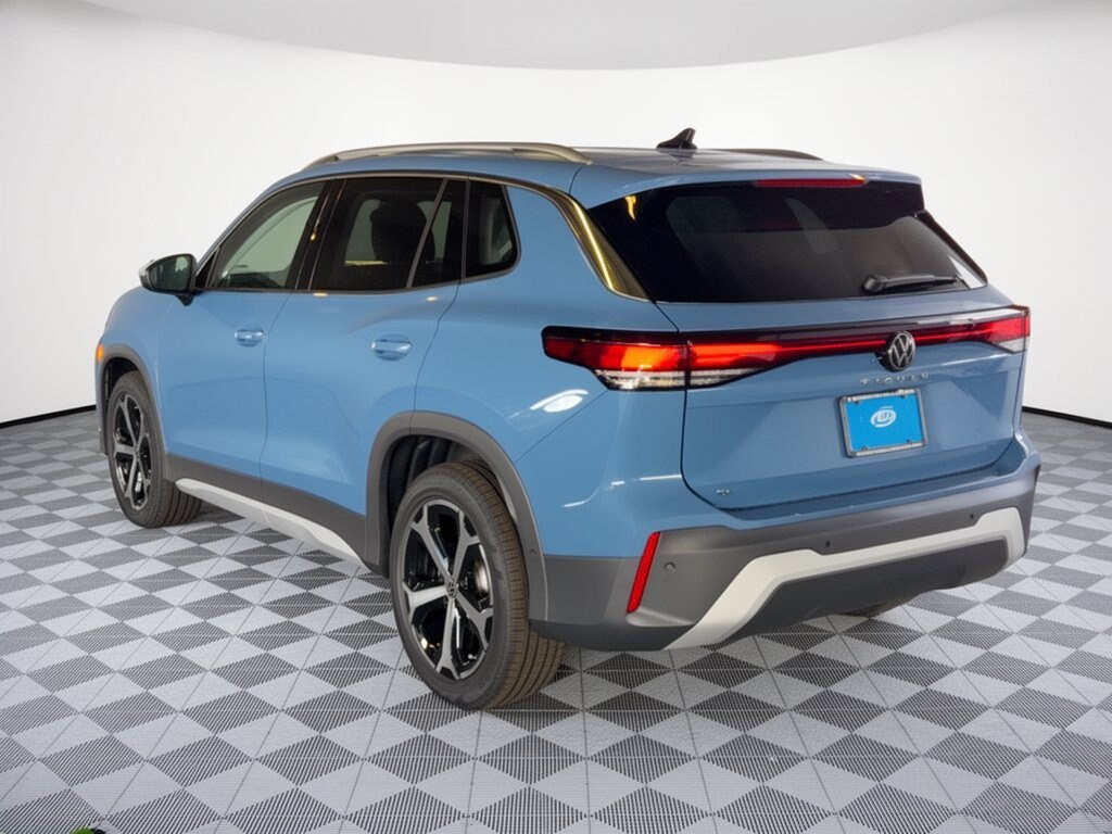 New 2026 Volkswagen Tiguan SE SUV