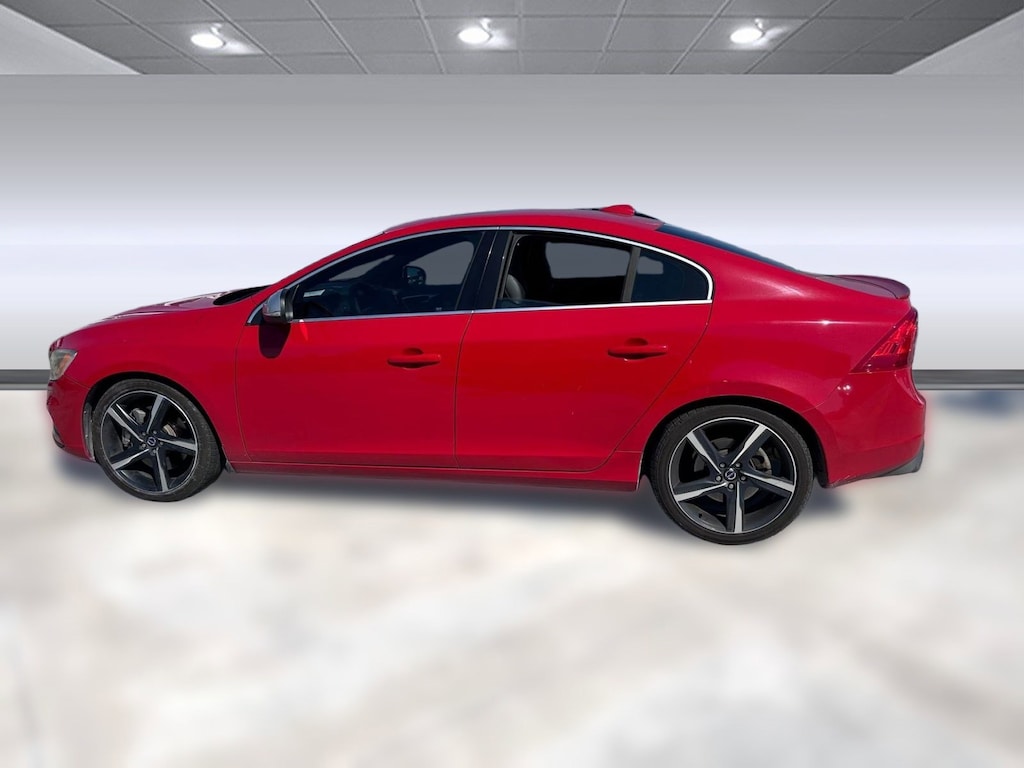Used 2015 Volvo S60 T6 R-Design Platinum Sedan