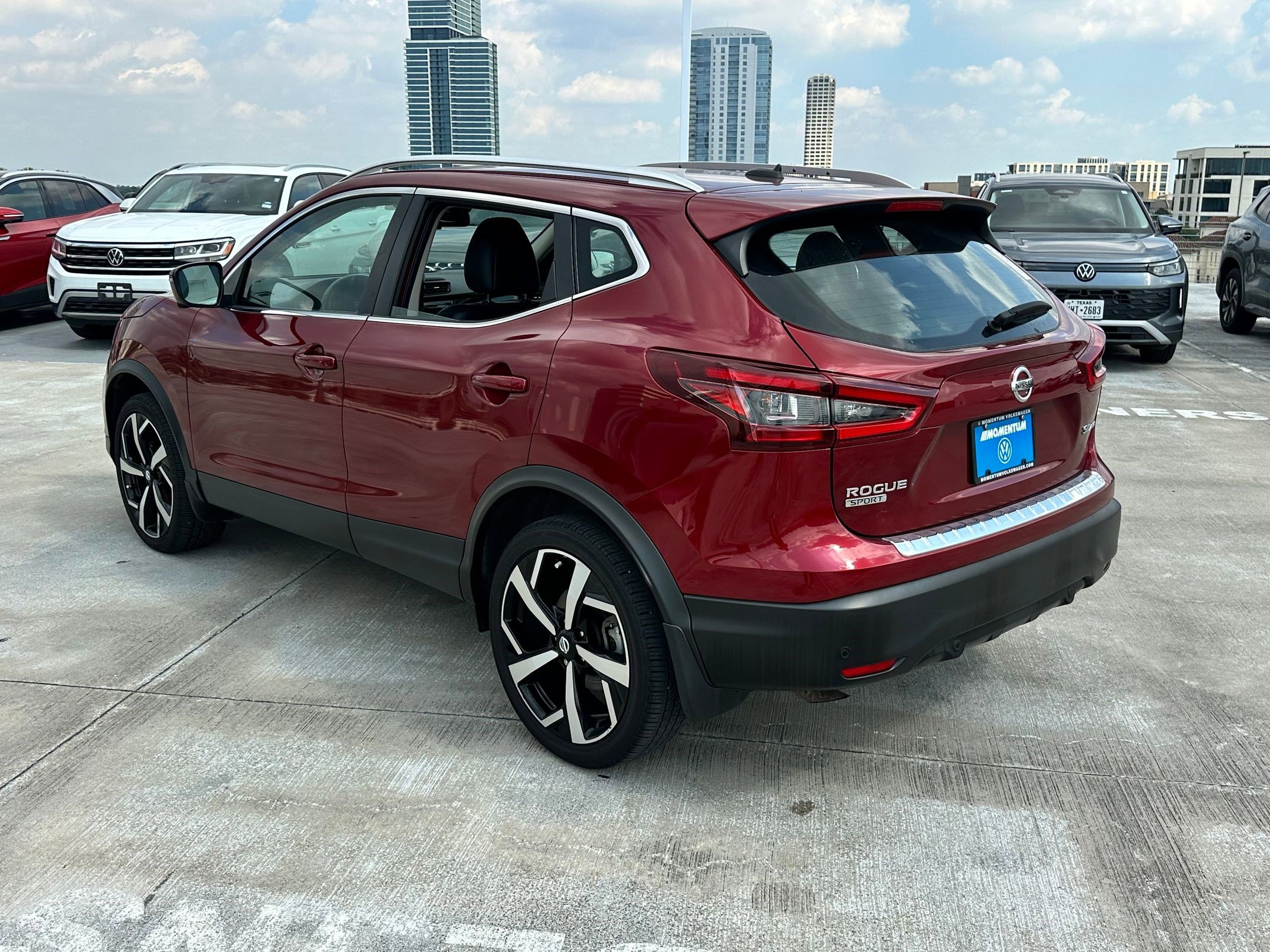 2022 Nissan Rogue Sport SL photo 2