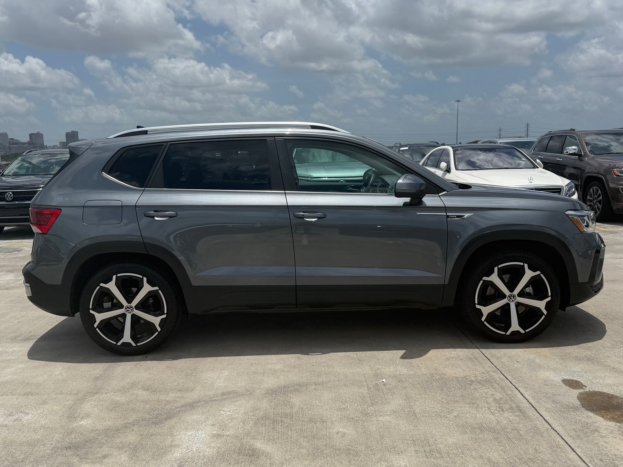 Taos SEL SUV