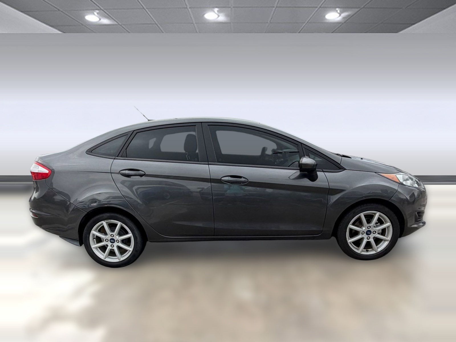 Fiesta SE Sedan