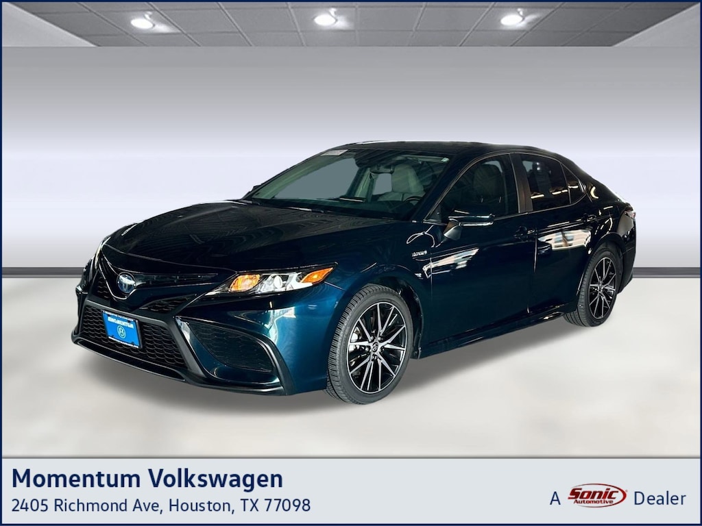 Used 2021 Toyota Camry Hybrid Hybrid SE Sedan