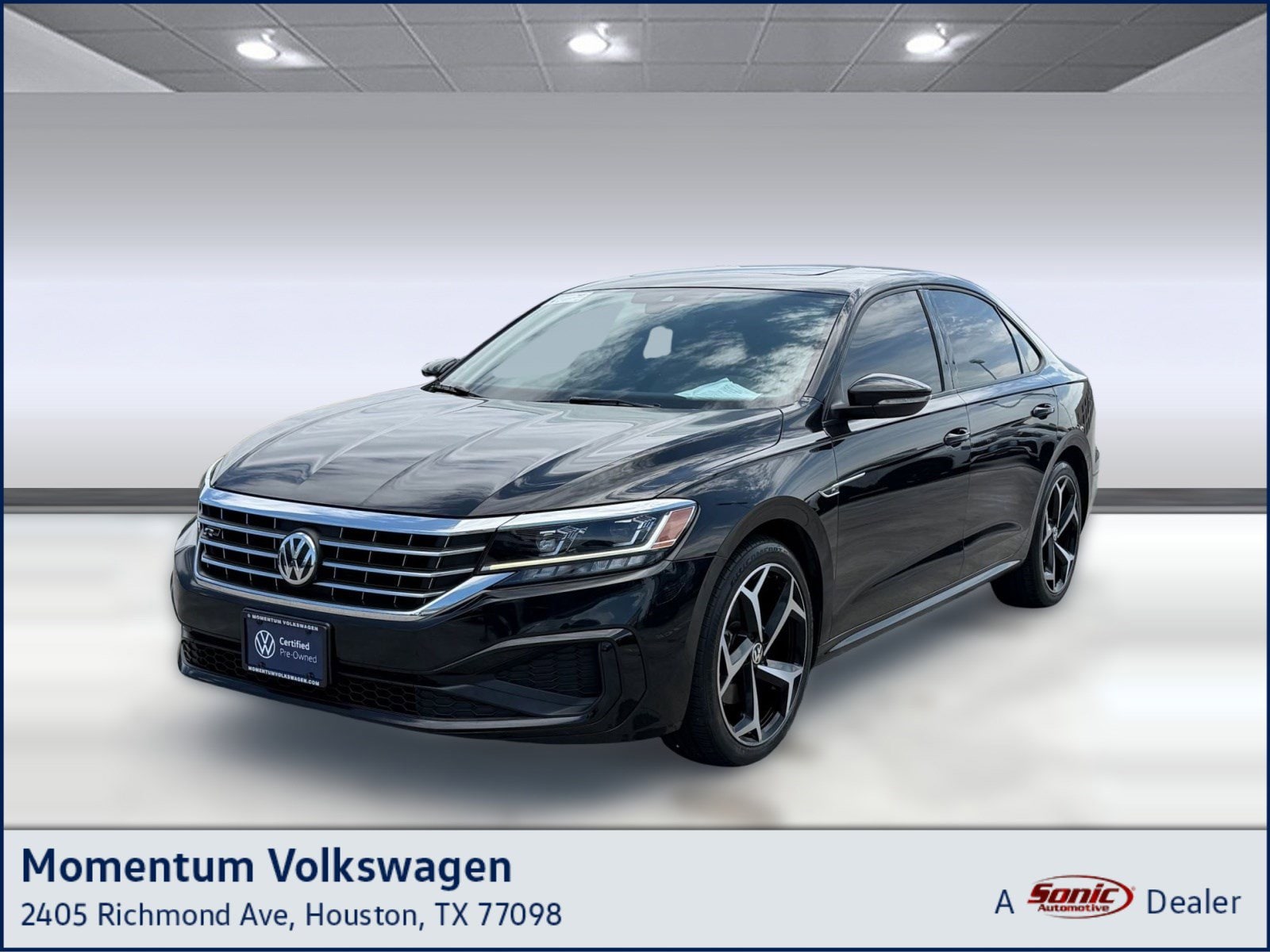 2022 Volkswagen Passat 2.0T R-Line Auto's photo