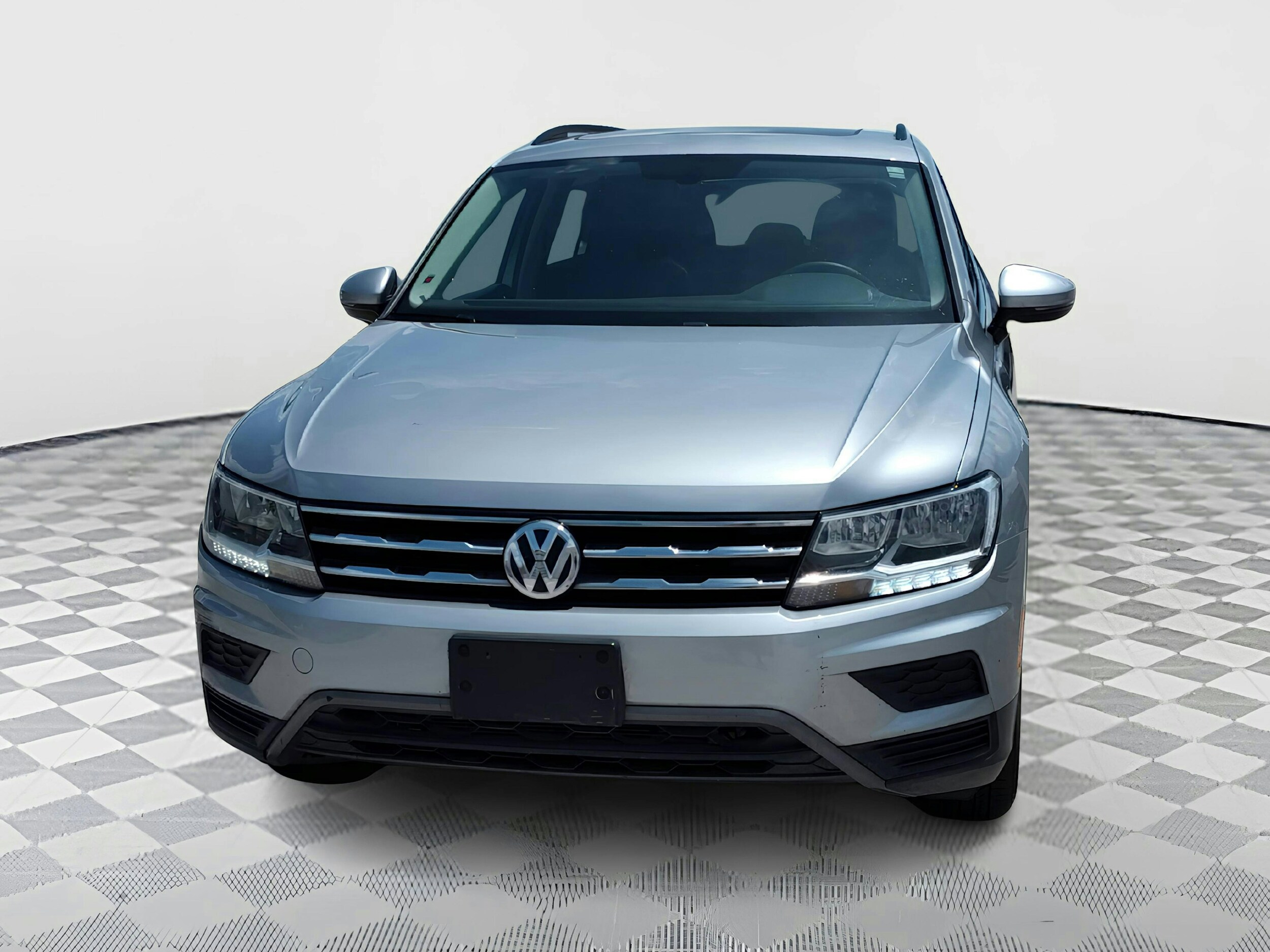 2021 Volkswagen Tiguan SE photo 2