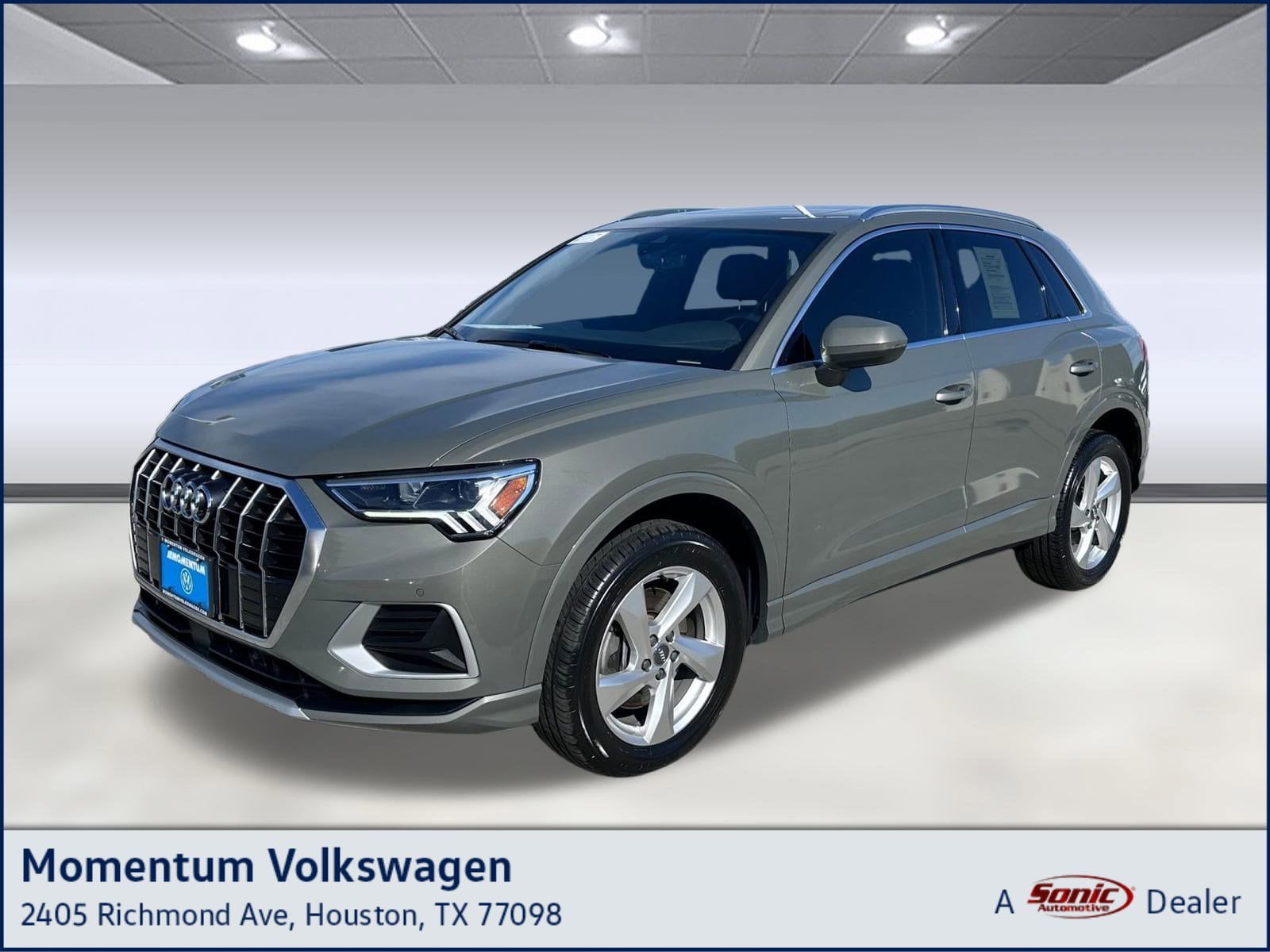 2020 Audi Q3 Premium Plus's photo