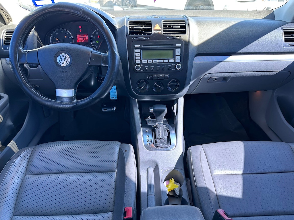 Used 2009 Volkswagen Jetta SE Sedan