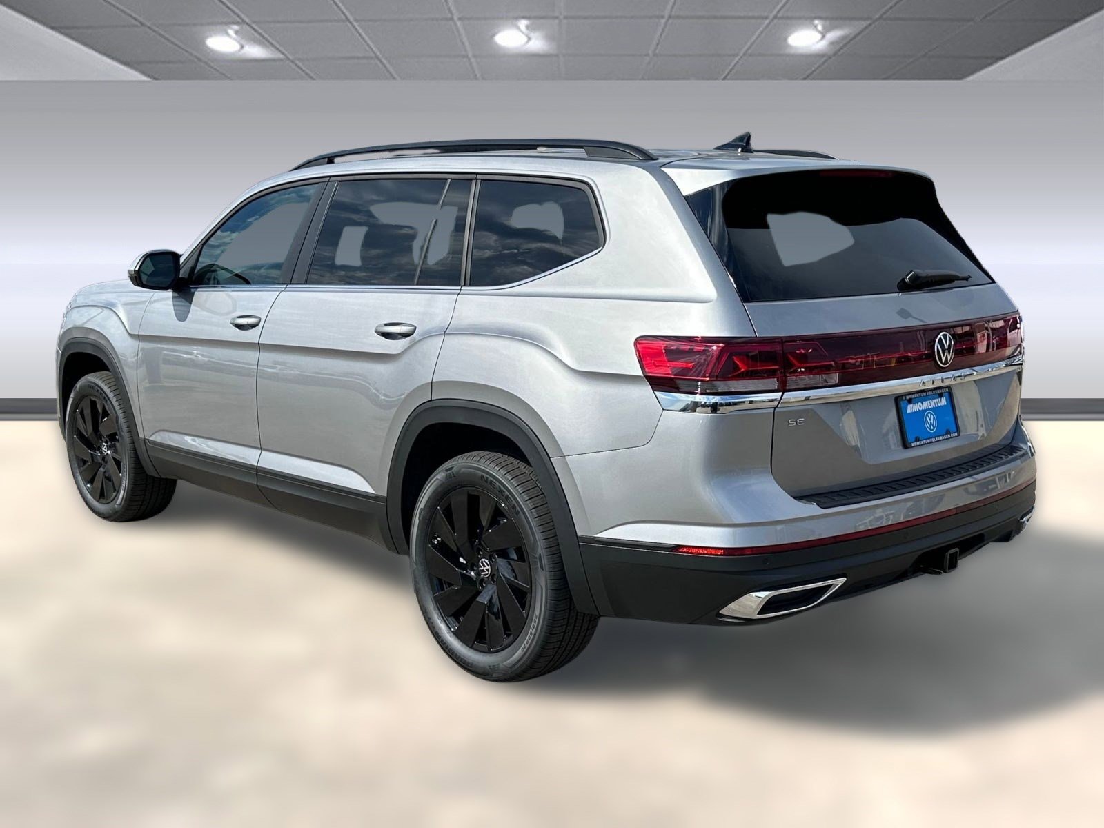 2026 Volkswagen Atlas SE Technology photo 3