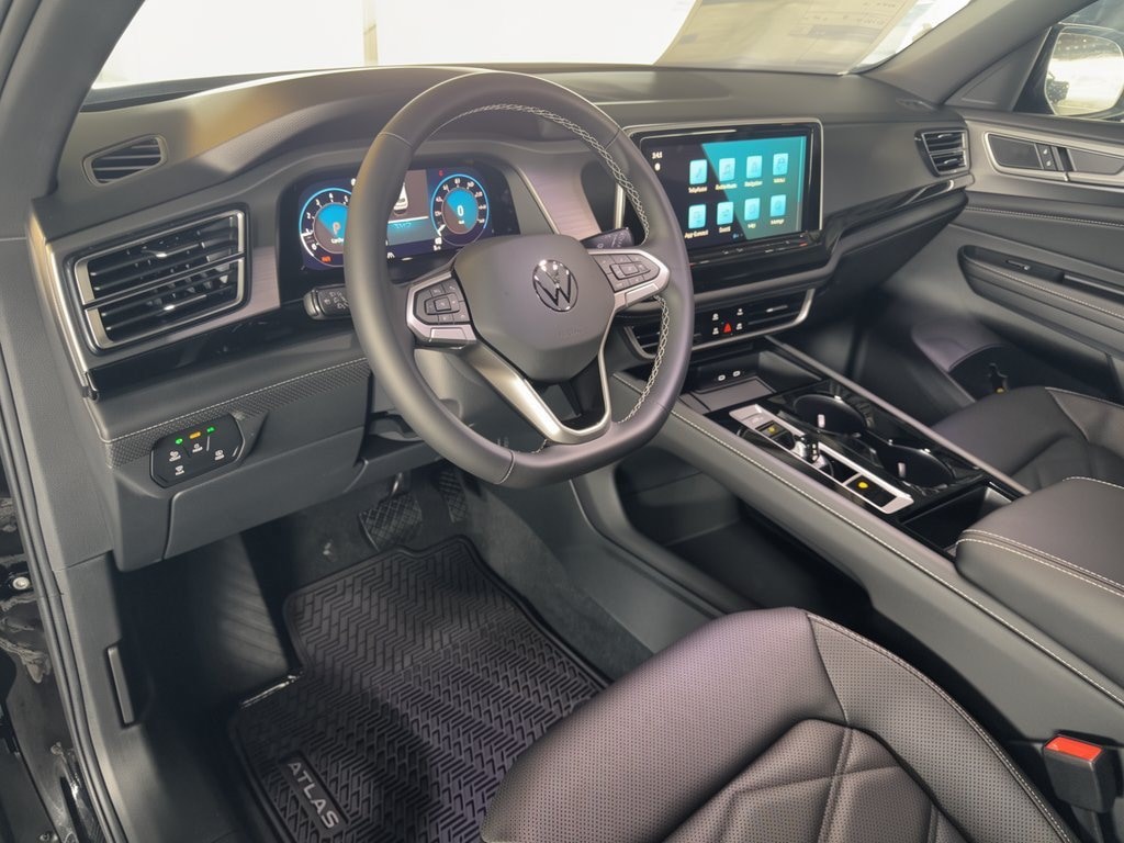 New 2026 Volkswagen Atlas Cross Sport SE w/Technology SUV