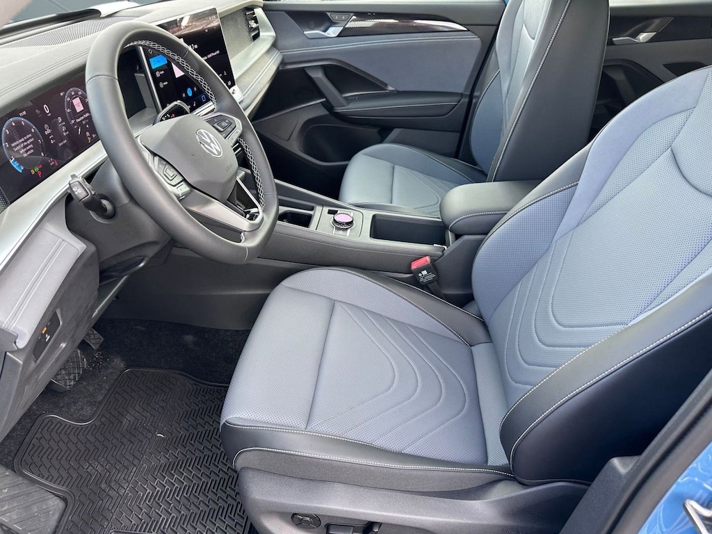 New 2026 Volkswagen Tiguan 2.0T SE SUV