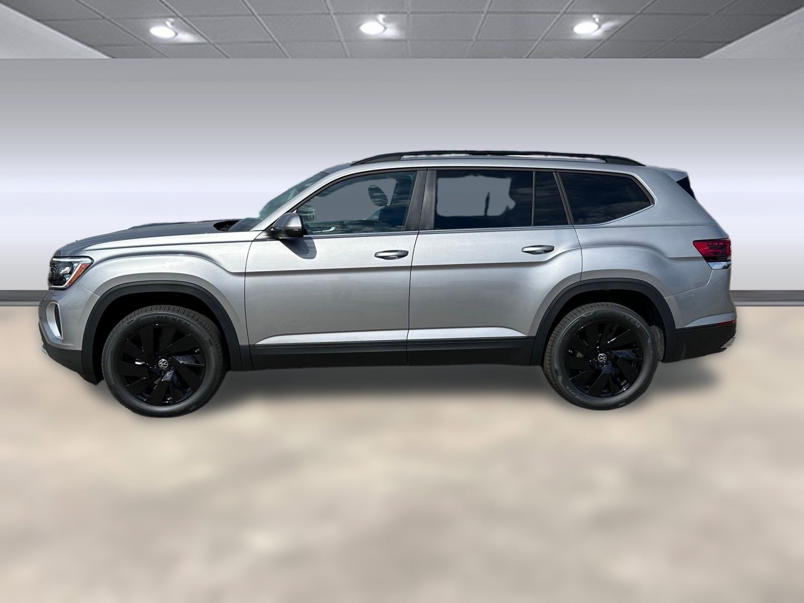 2026 Volkswagen Atlas SE Technology photo 2