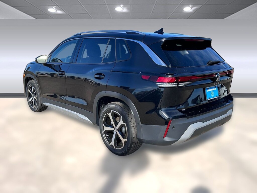 New 2026 Volkswagen Tiguan 2.0T SE SUV