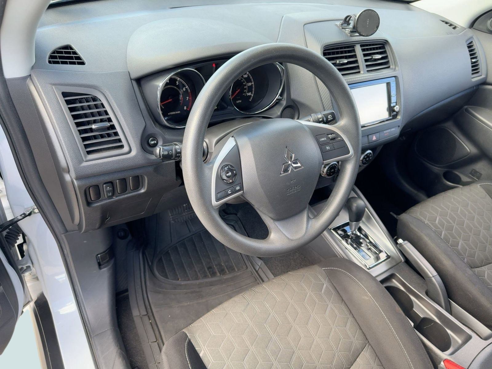 2022 Mitsubishi Outlander Sport S photo 3