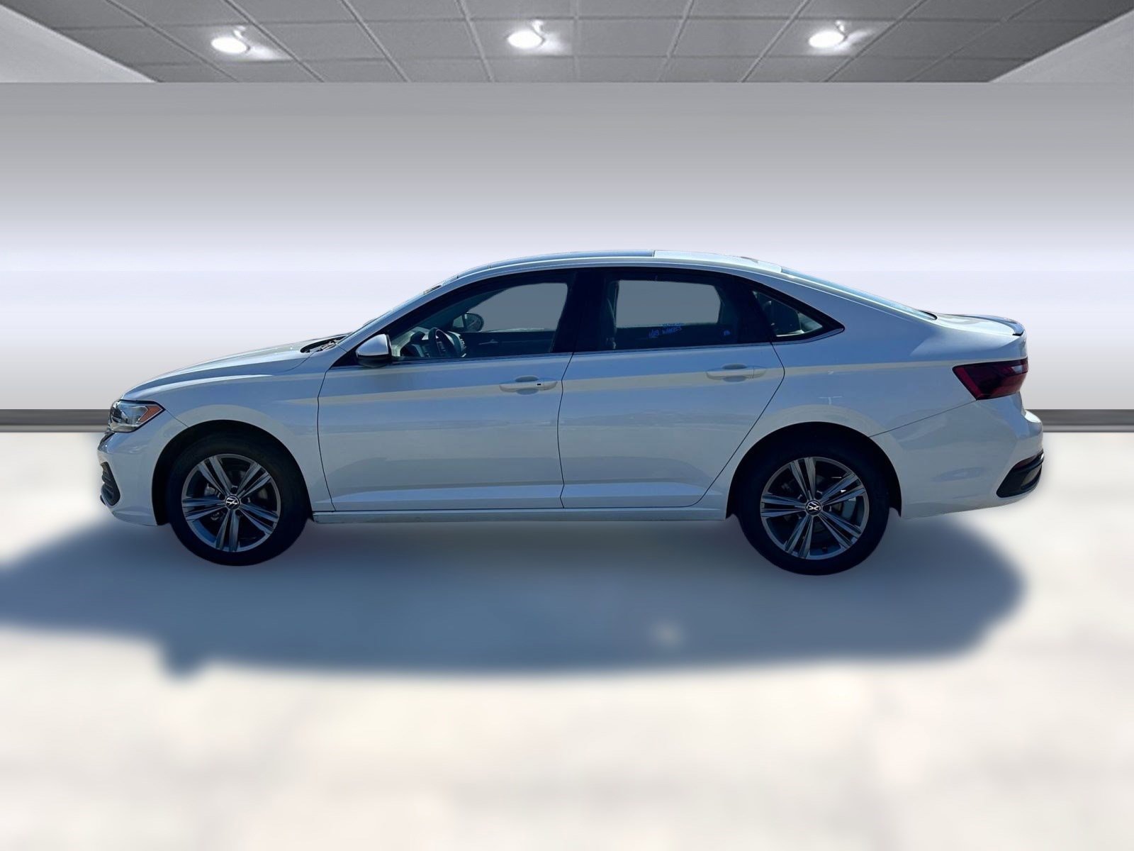 2023 Volkswagen Jetta SE photo 2