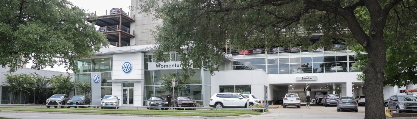 Momentum Volkswagen exterior