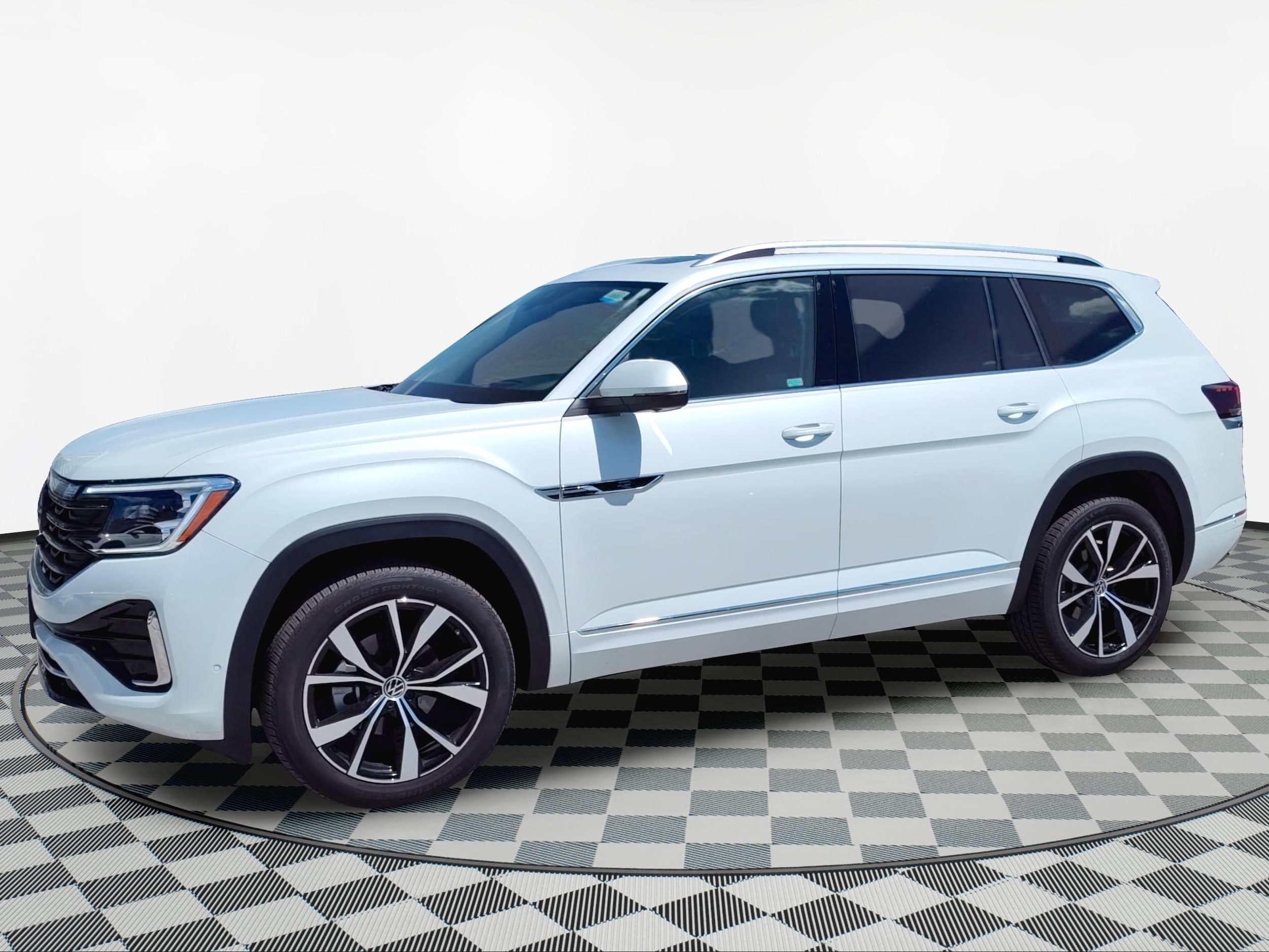 Certified 2024 Volkswagen Atlas SEL Premium R-Line with VIN 1V2FR2CA3RC571878 for sale in Houston, TX