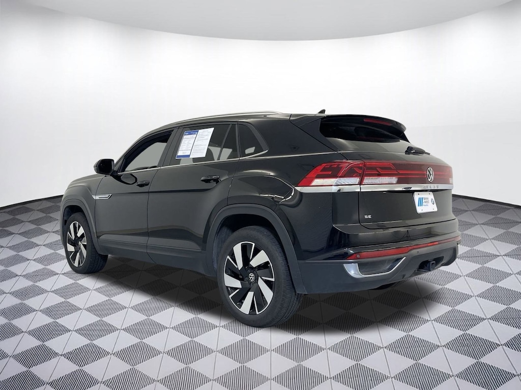 Used 2024 Volkswagen Atlas Cross Sport 2.0T SE w/Technology SUV