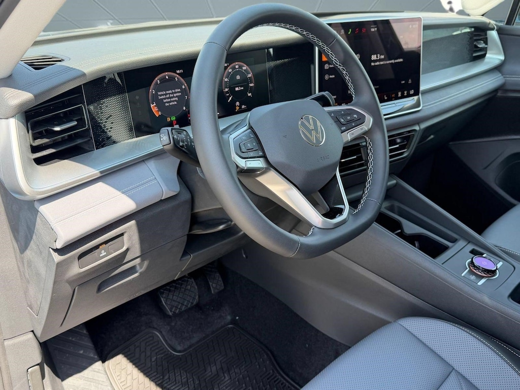 New 2026 Volkswagen Tiguan SE SUV