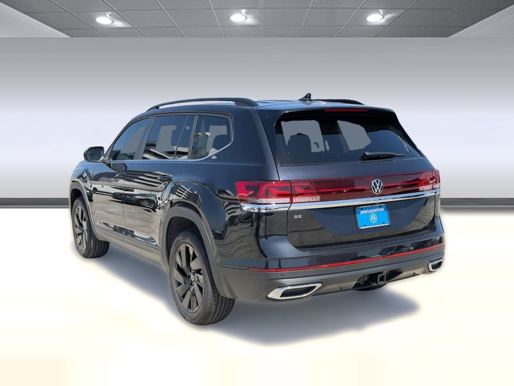 New 2026 Volkswagen Atlas SE w/Technology SUV