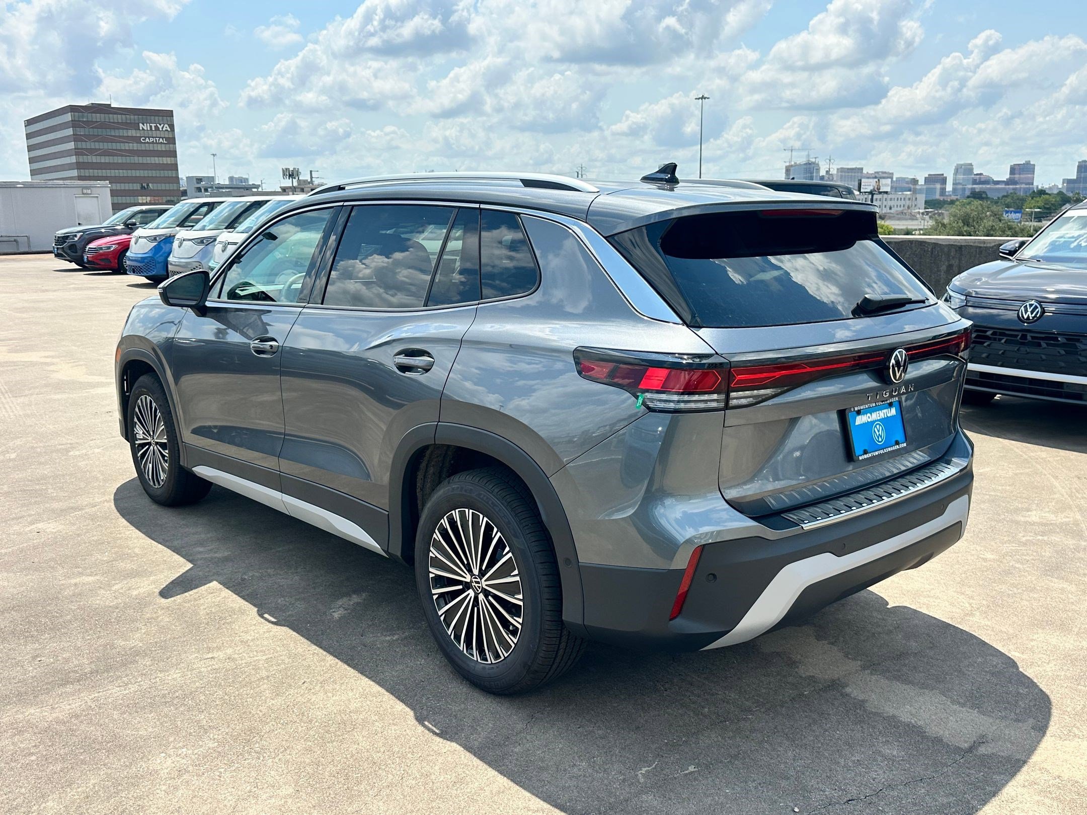 2025 Volkswagen Tiguan S photo 3