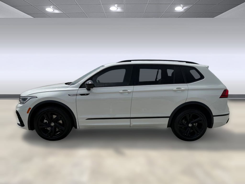 Certified 2024 Volkswagen Tiguan SE R-Line Black SUV