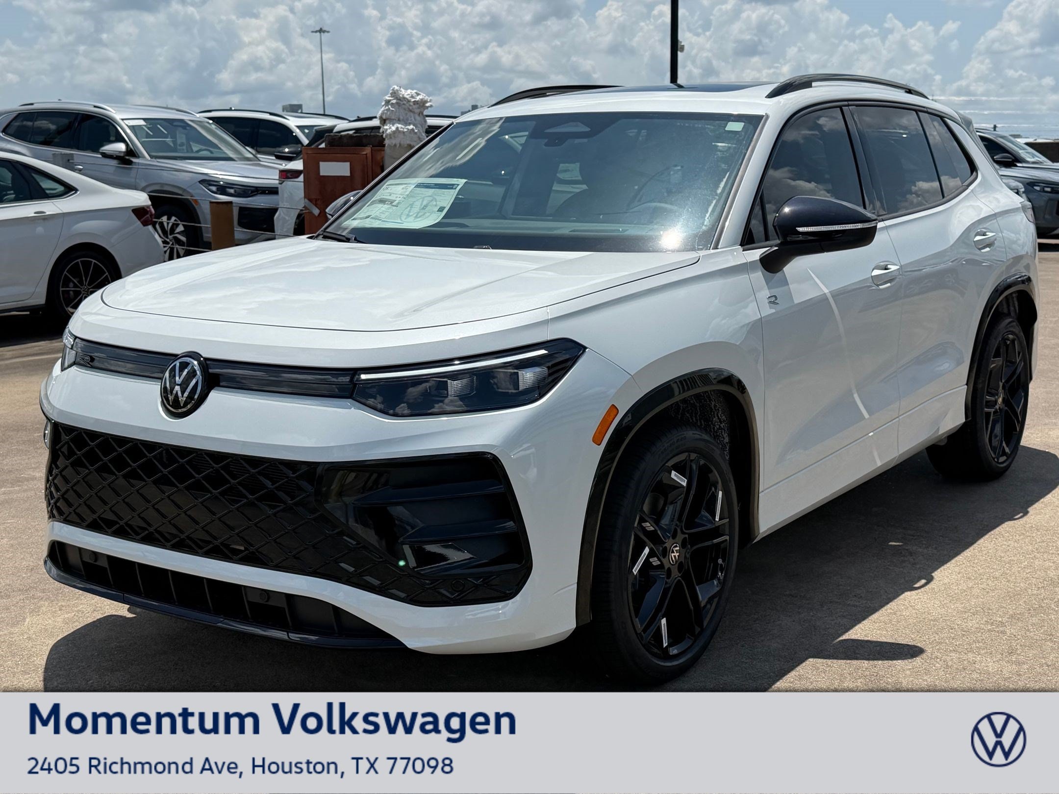New 2026 Volkswagen Tiguan SE R-Line Black