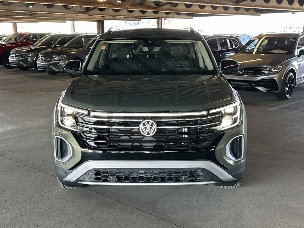 New 2024 Volkswagen Atlas 2.0T Peak Edition SEL For Sale in Houston