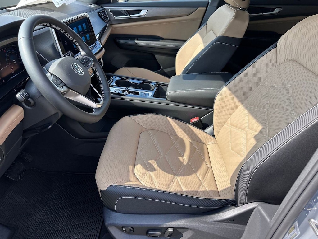 New 2026 Volkswagen Atlas Cross Sport 2.0T SE w/Technology SUV