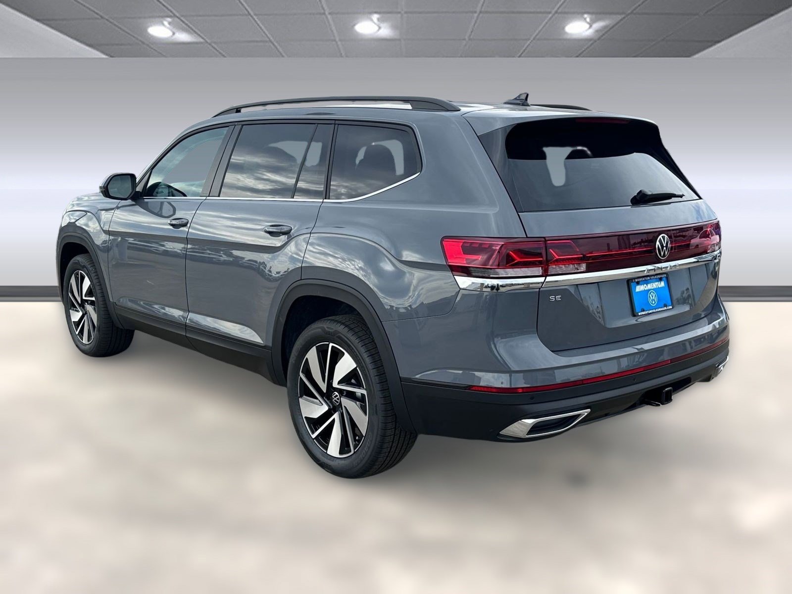 2026 Volkswagen Atlas SE Technology photo 3
