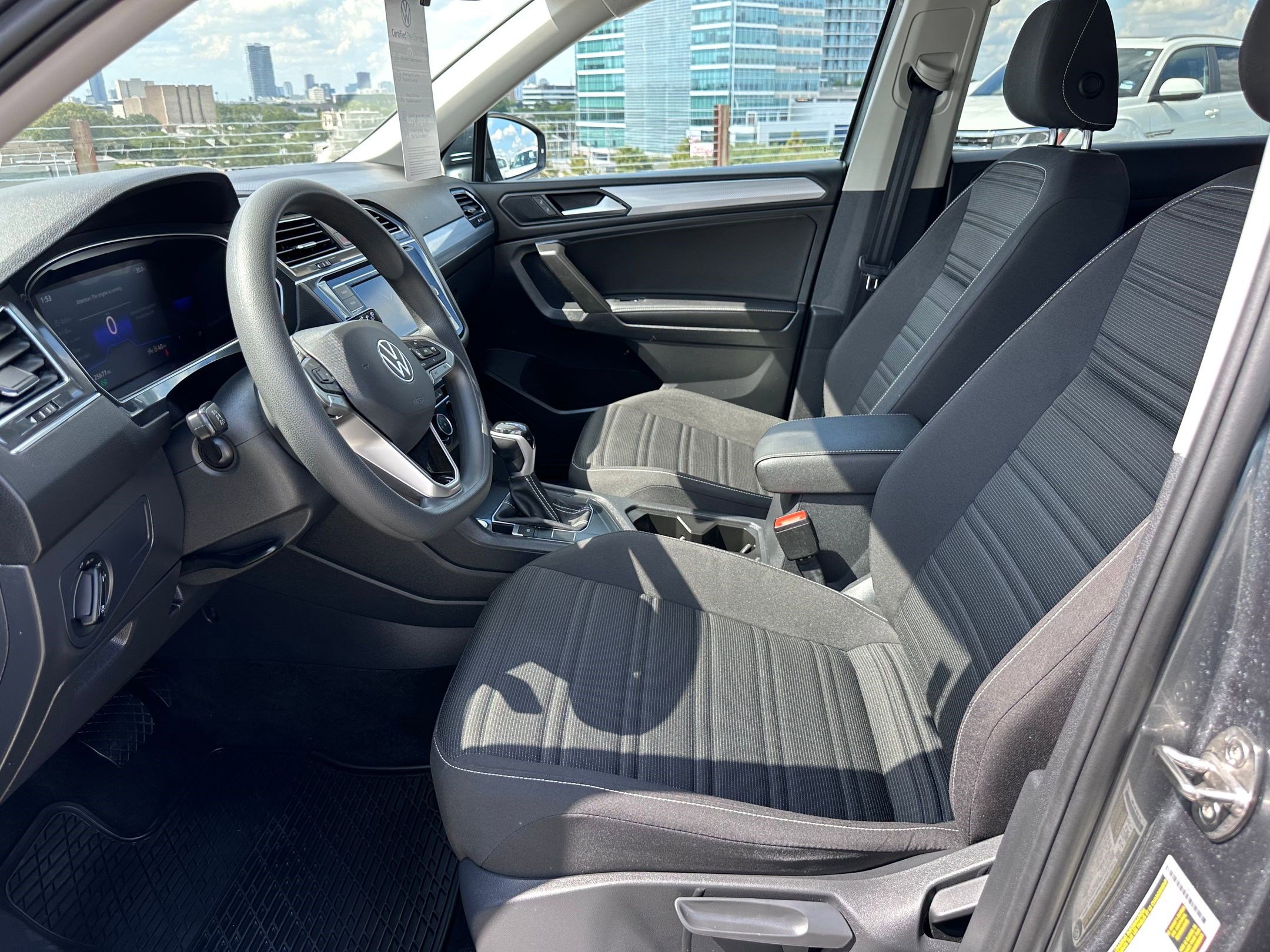 2023 Volkswagen Tiguan S photo 2