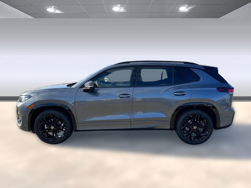 New 2026 Volkswagen Tiguan 2.0T SE R-Line Black SUV