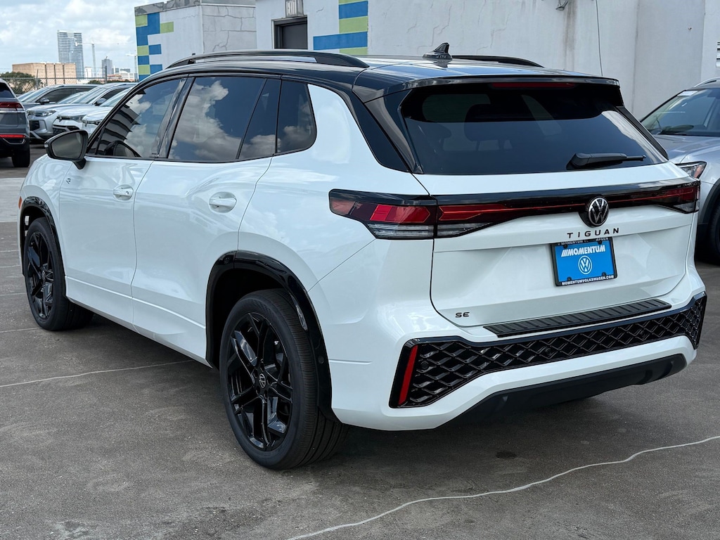 New 2026 Volkswagen Tiguan SE R-Line Black SUV